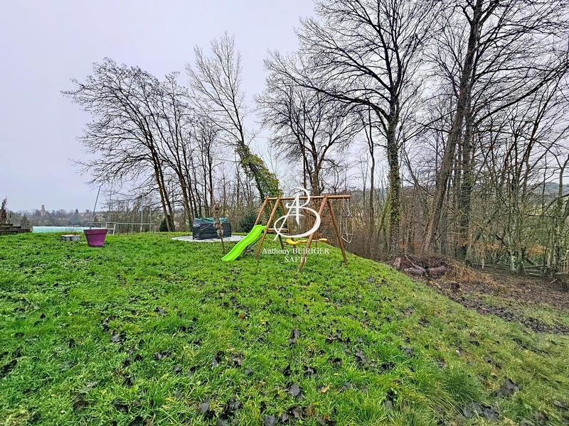 Maison - 102 m² - 5 pièces