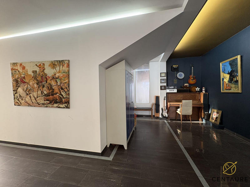 Villa - 400 m² - 9 pièces