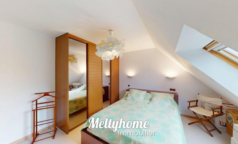 Maison - 102 m² - 5 pièces