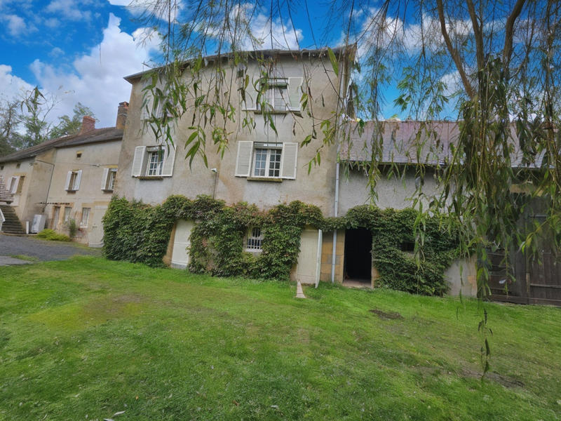 Moulin - 270 m² - 10 pièces