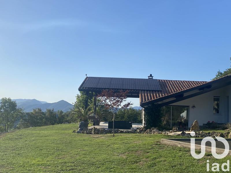 Maison - 206 m² - 6 pièces