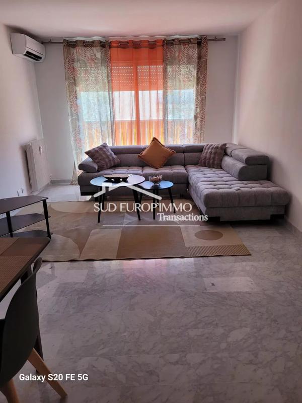 Appartement - 77 m² - 3 pièces