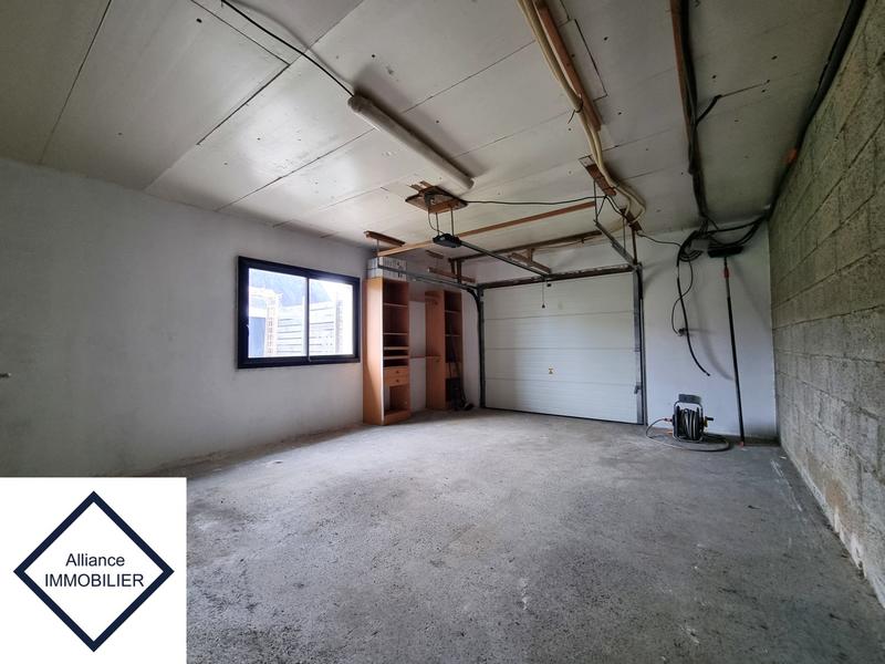 Maison - 215 m² - 8 pièces