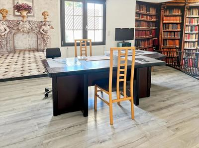 Maison - 390 m² - 12 pièces