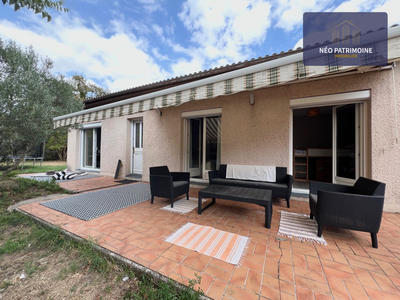 Maison - 98 m² - 5 pièces