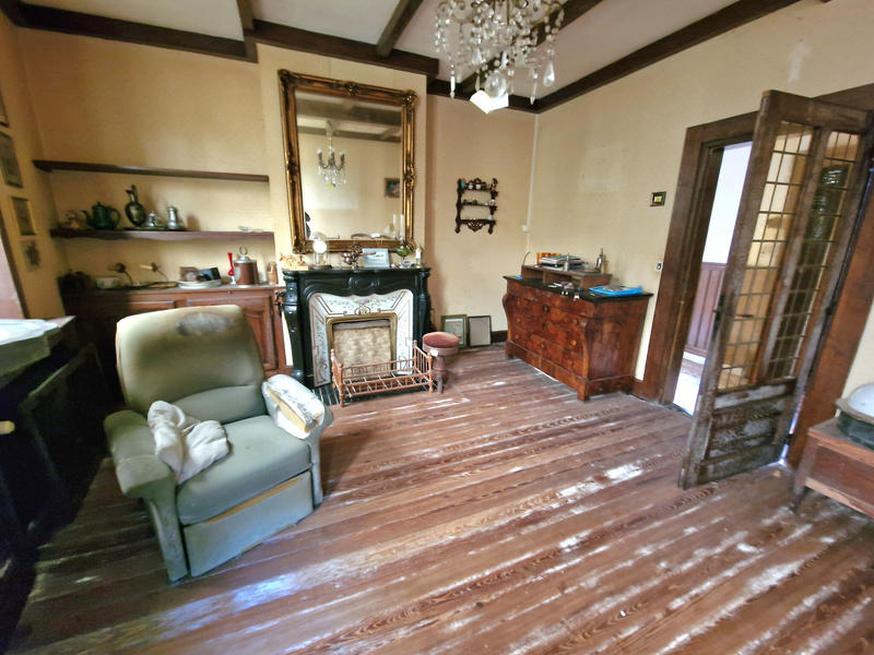 Maison - 257 m² - 10 pièces