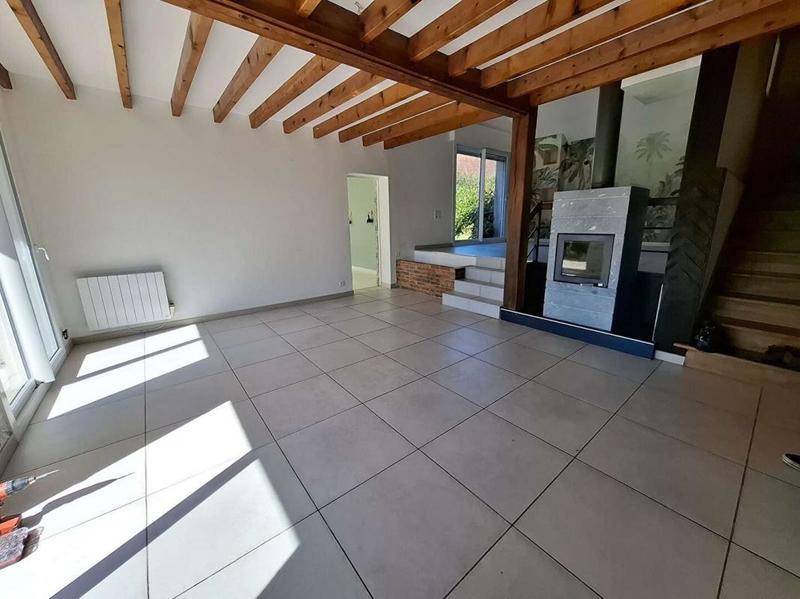 Maison - 140 m² - 8 pièces