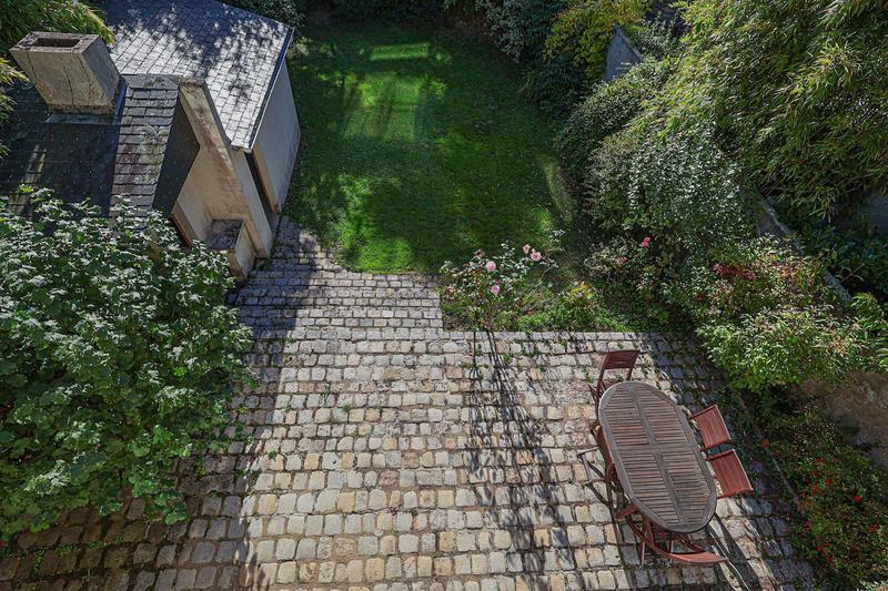 Maison - 220 m² - 8 pièces