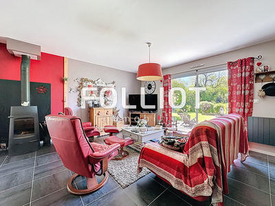 Maison - 113 m² - 5 pièces