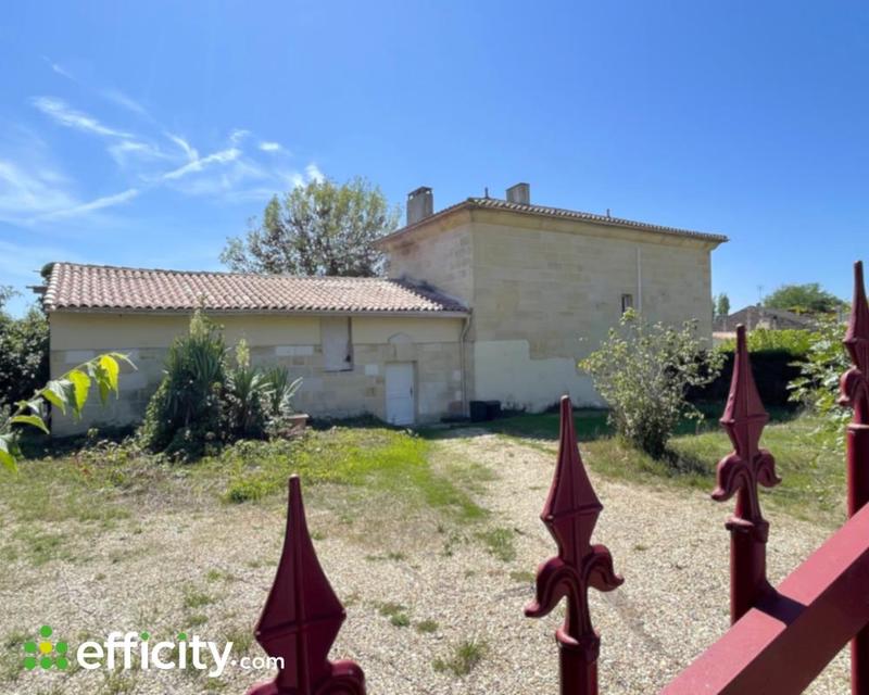 Demeure - 130 m² - 6 pièces