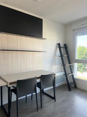 Studio - 18 m² - 1 pièce
