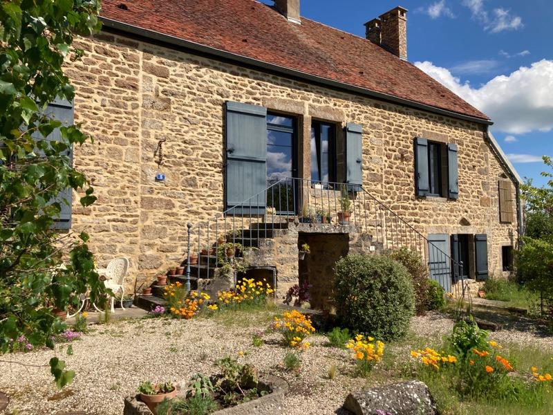 Maison de village - 200 m² - 8 pièces