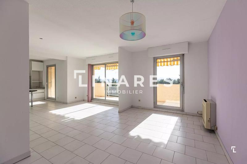 Appartement - 91 m² - 4 pièces