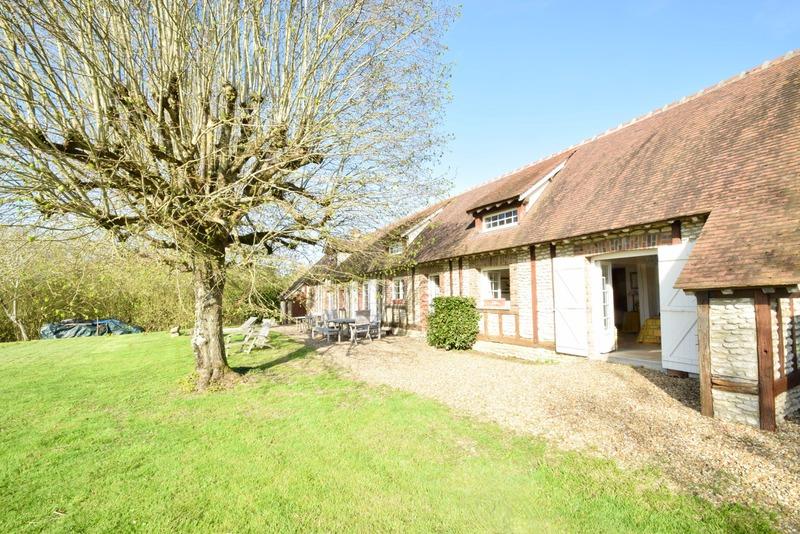 Propriété - 187 m² - 8 pièces