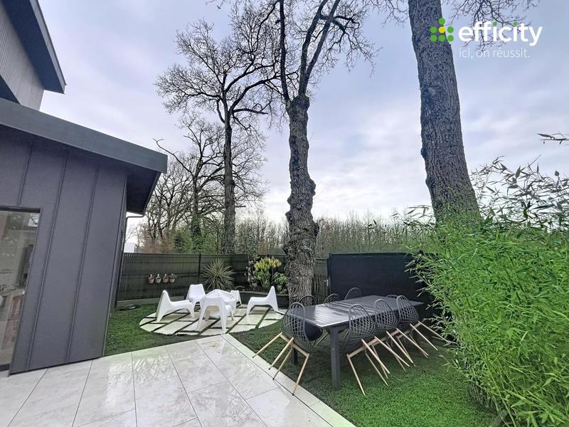 Maison - 175 m² - 6 pièces