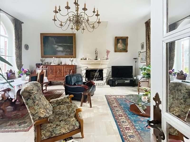 Maison bourgeoise - 325 m² - 7 pièces