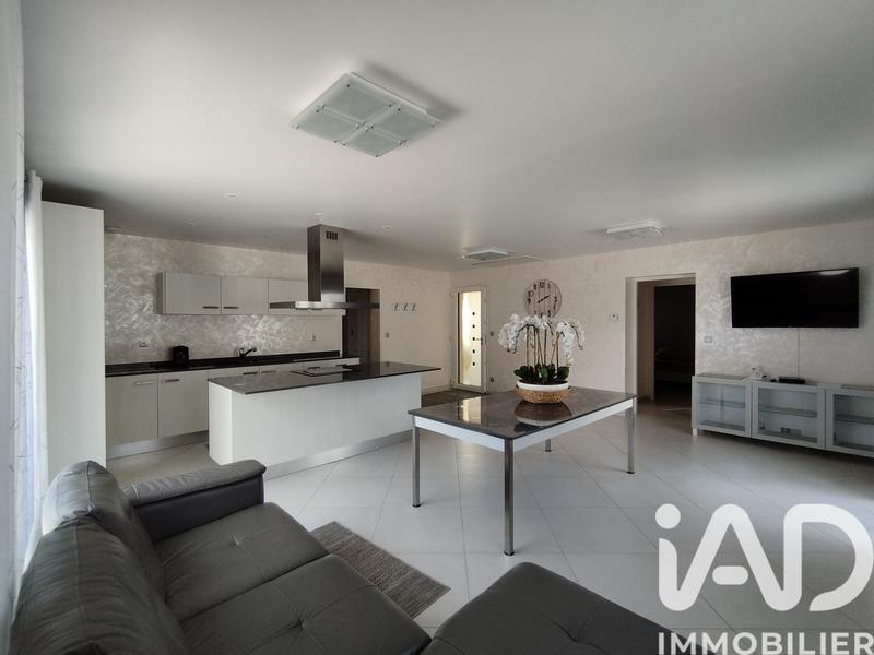 Maison - 162 m² - 6 pièces