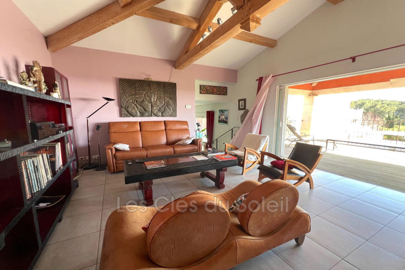 Maison - 170 m² - 8 pièces