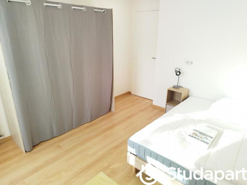 Chambre - 10 m² - 1 pièce