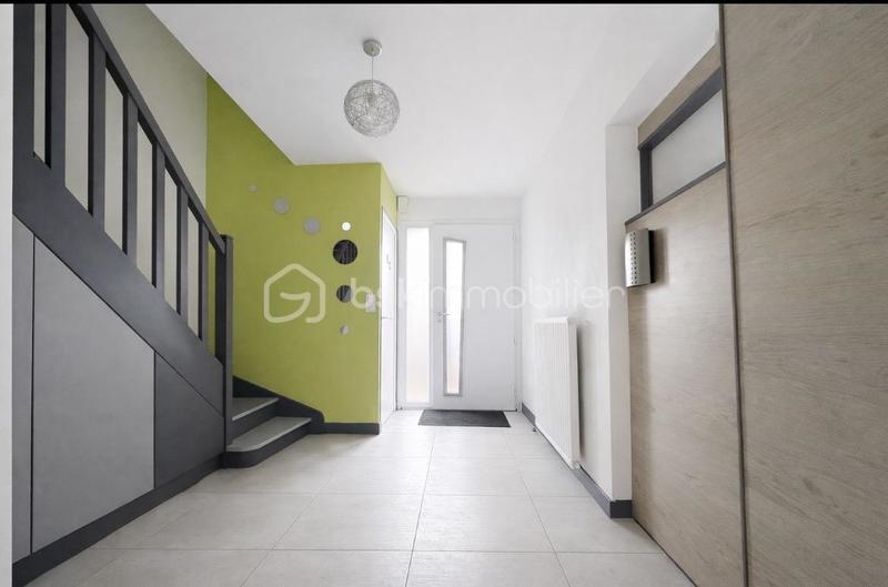 Maison - 173 m² - 11 pièces