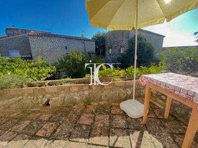 Maison - 90 m² - 3 pièces