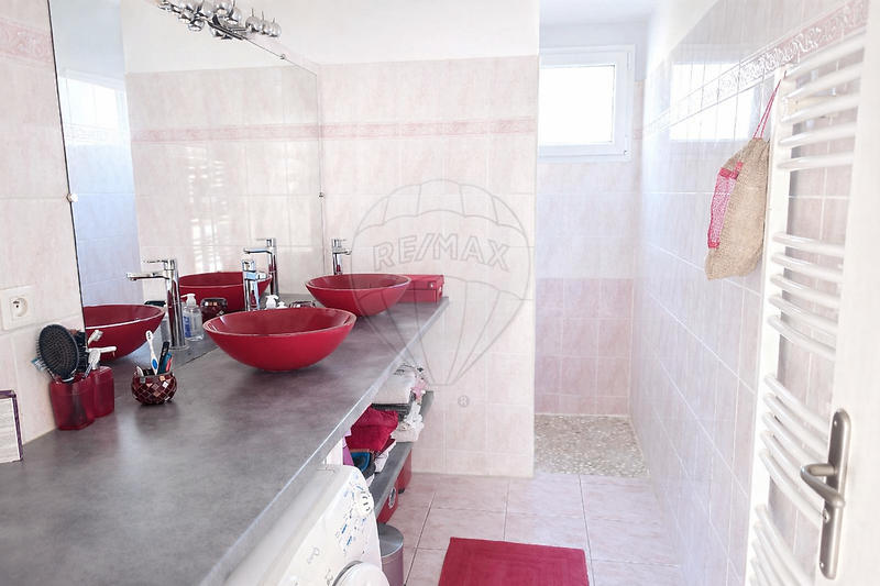 Maison - 77 m² - 4 pièces