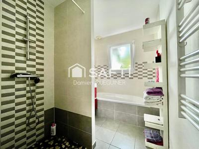 Maison - 105 m² - 5 pièces