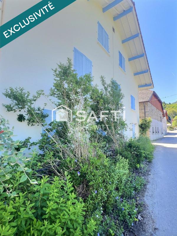 Maison - 410 m² - 11 pièces