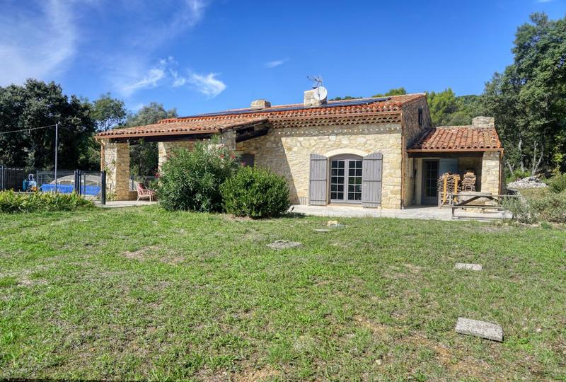 Mas - 220 m² - 5 pièces