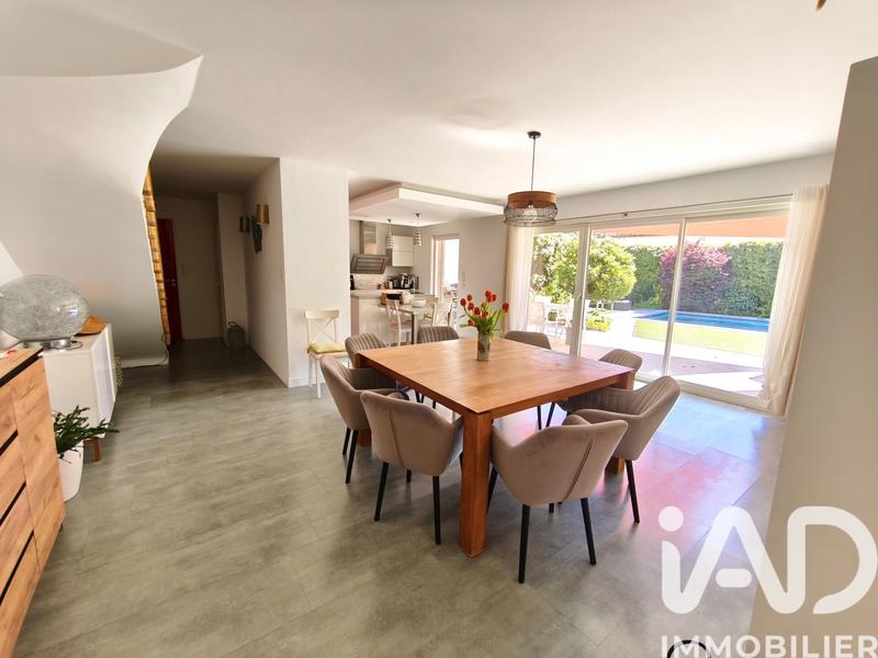 Maison - 197 m² - 7 pièces