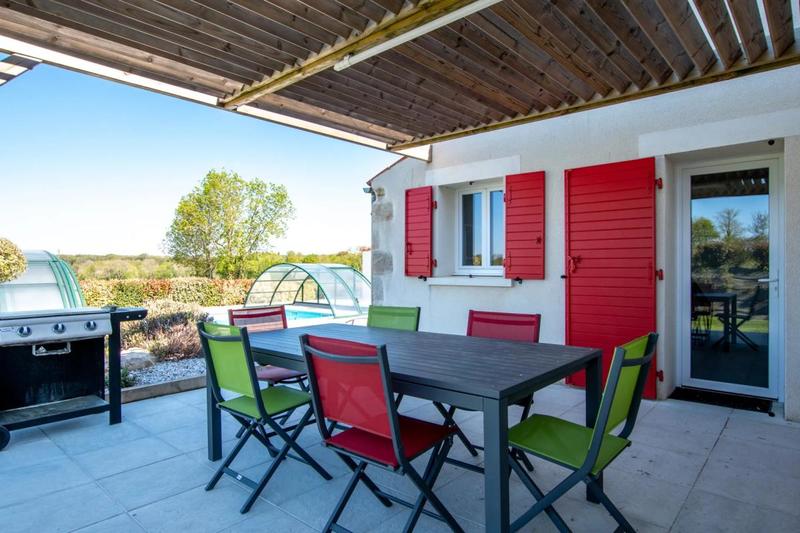 Propriété - 225 m² - 8 pièces