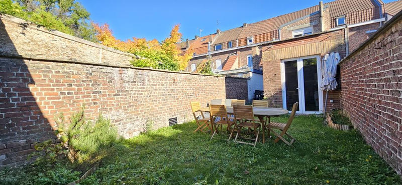 Maison - 170 m² - 8 pièces