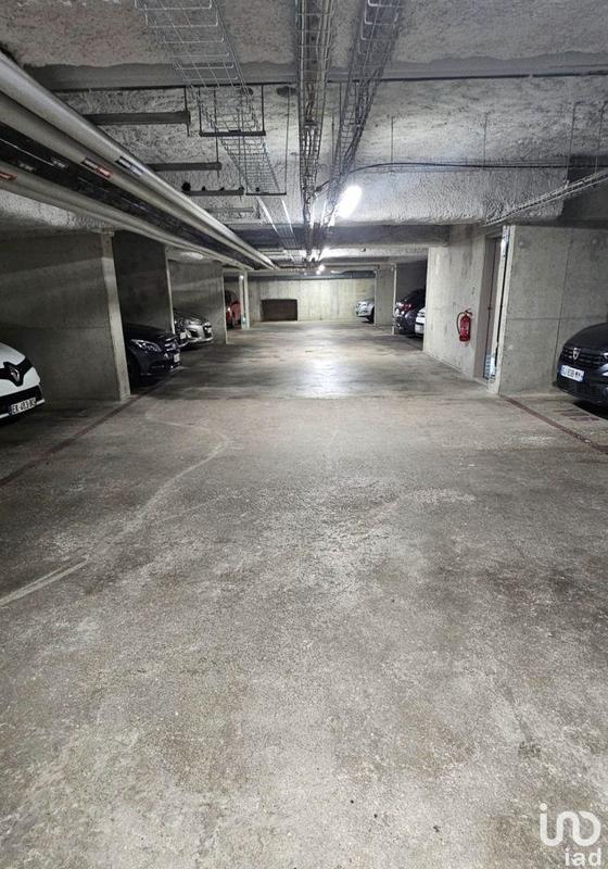 Parking - 12 m²