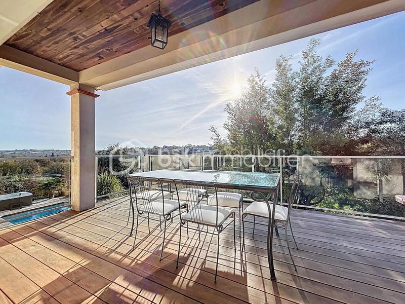 Maison - 156 m² - 5 pièces