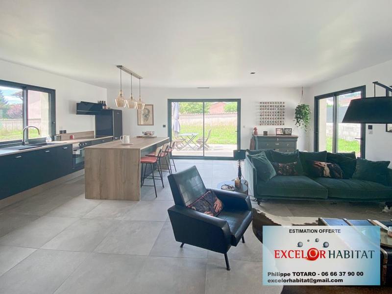 Maison - 89 m² - 4 pièces