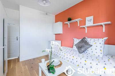 Chambre - 10 m² - 1 pièce