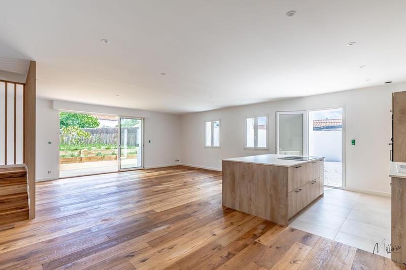 Maison - 169 m² - 6 pièces