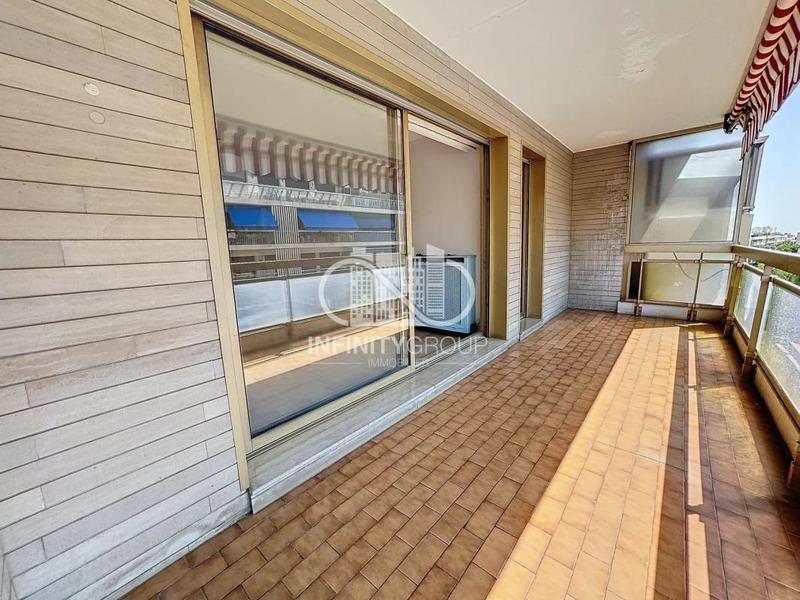 Appartement - 65 m² - 2 pièces