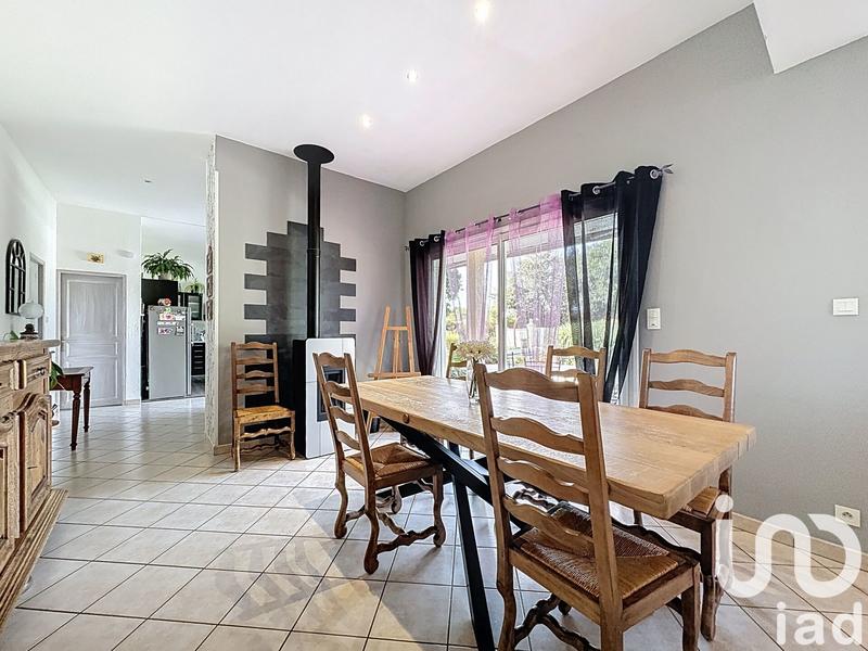 Maison - 204 m² - 7 pièces