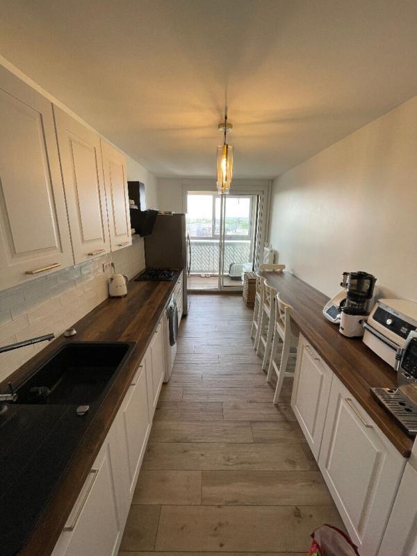 Appartement - 80 m² - 5 pièces