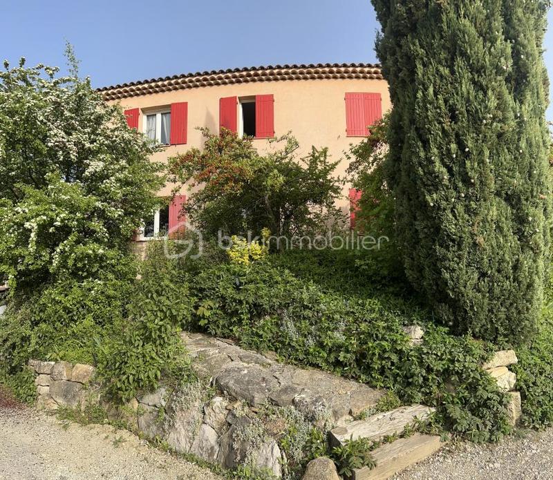 Maison - 187 m² - 5 pièces