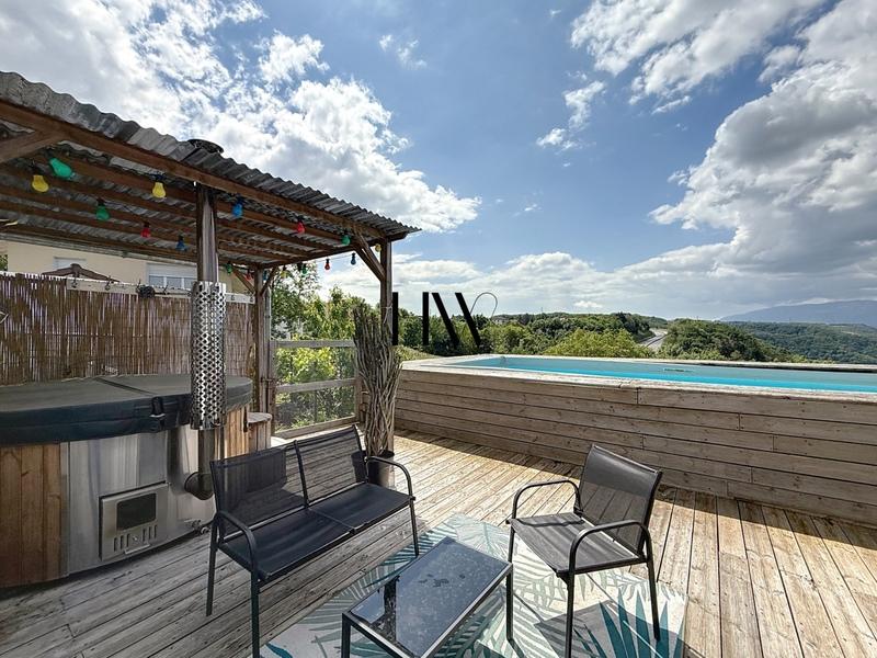 Maison - 170 m² - 5 pièces