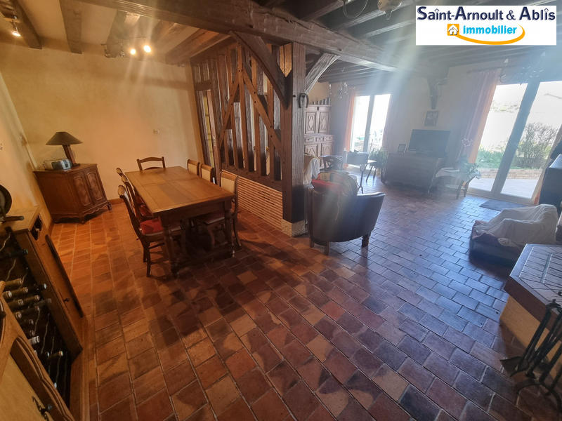 Maison traditionnelle - 150 m² - 8 pièces