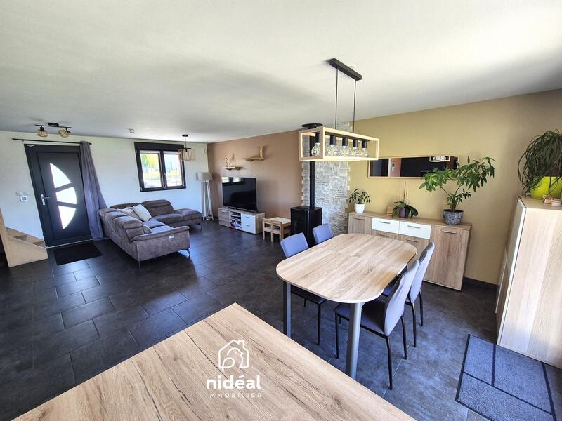 Maison - 100 m² - 4 pièces