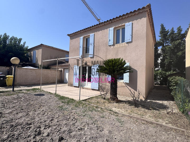 Maison - 96 m² - 4 pièces