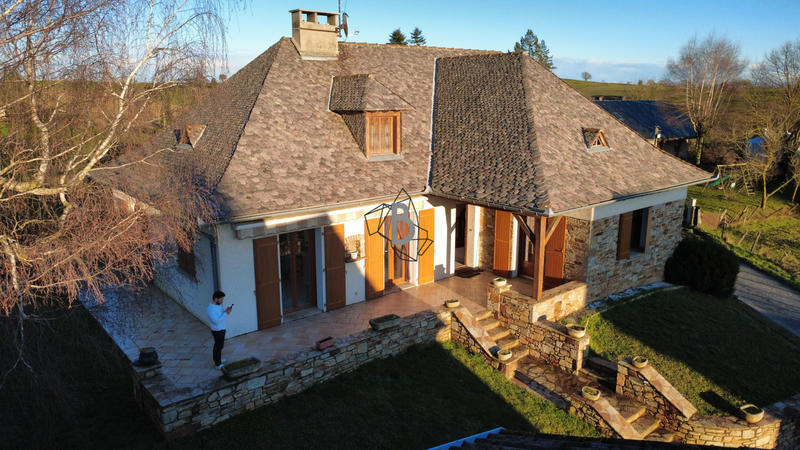 Maison - 170 m² - 7 pièces