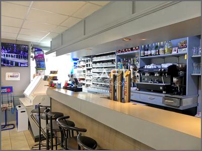 Local commercial - 165 m² - 6 pièces