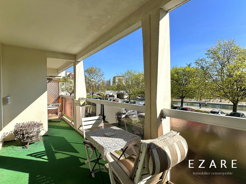 Appartement - 152 m² - 6 pièces