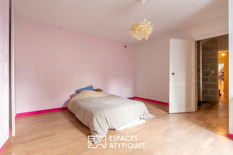 Maison - 202 m² - 8 pièces