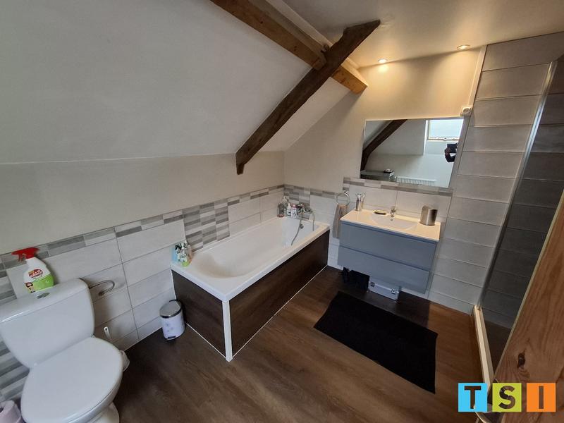 Maison - 264 m² - 8 pièces